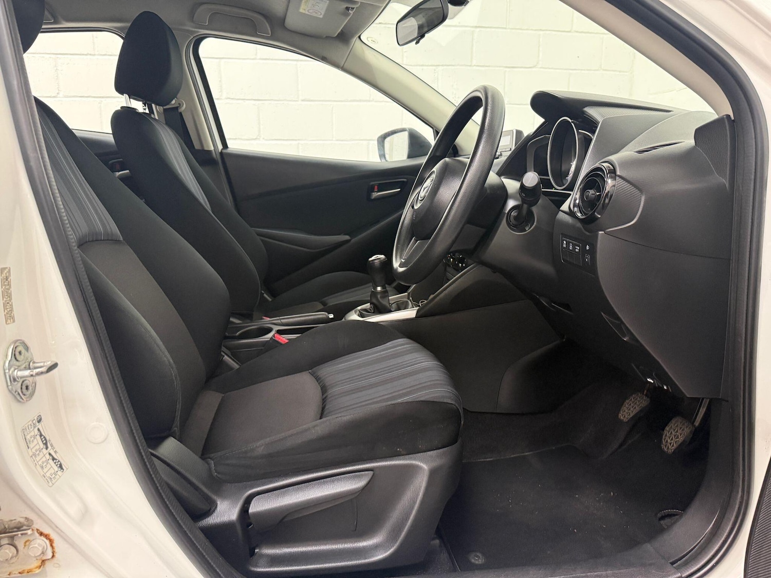 Used Mazda Mazda2 2016 for sale - 77175375: Photo 23