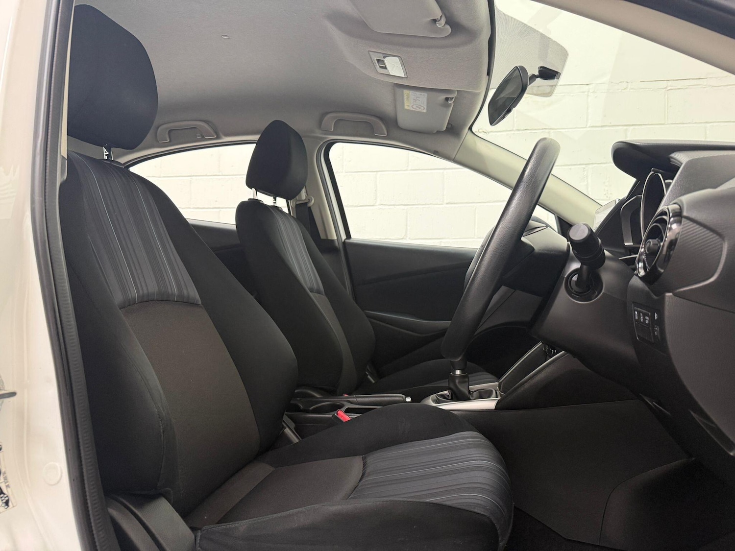 Used Mazda Mazda2 2016 for sale - 77175375: Photo 24