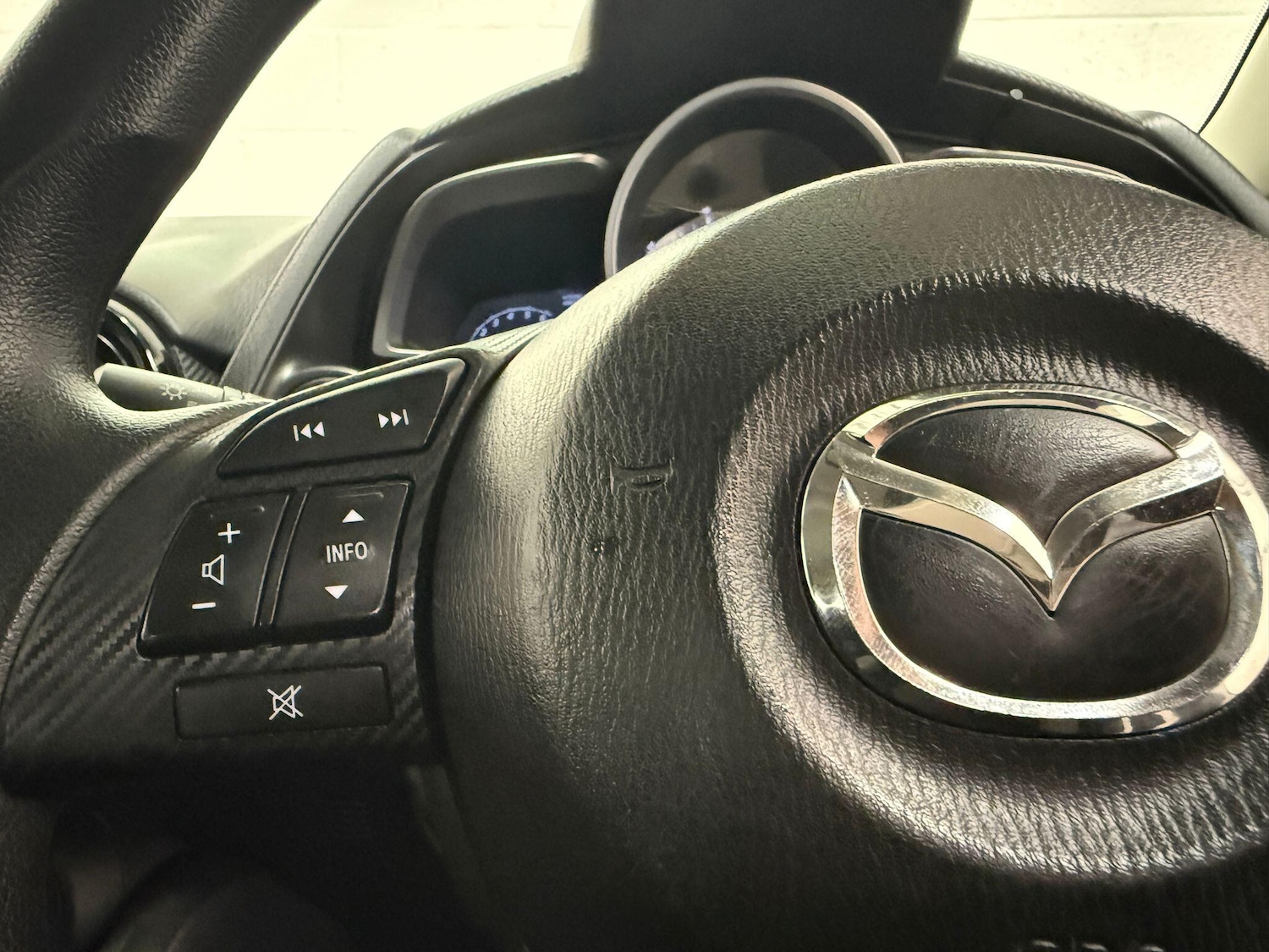 Used Mazda Mazda2 2016 for sale - 77175375: Photo 28