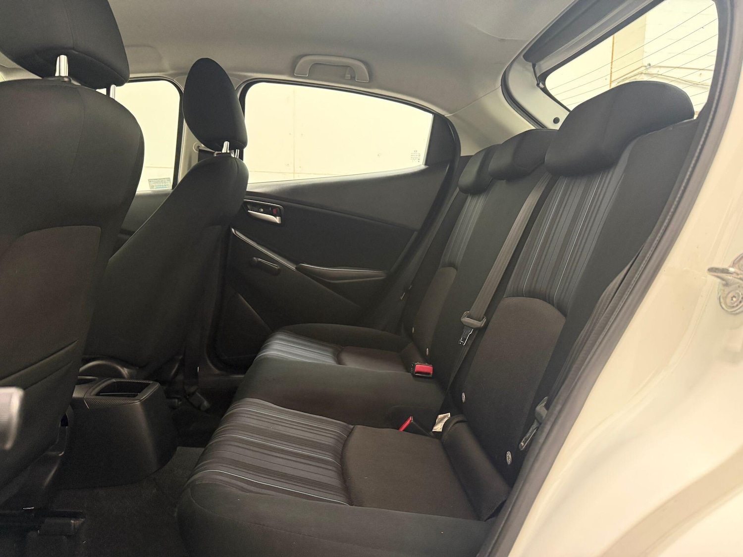 Used Mazda Mazda2 2016 for sale - 77175375: Photo 40