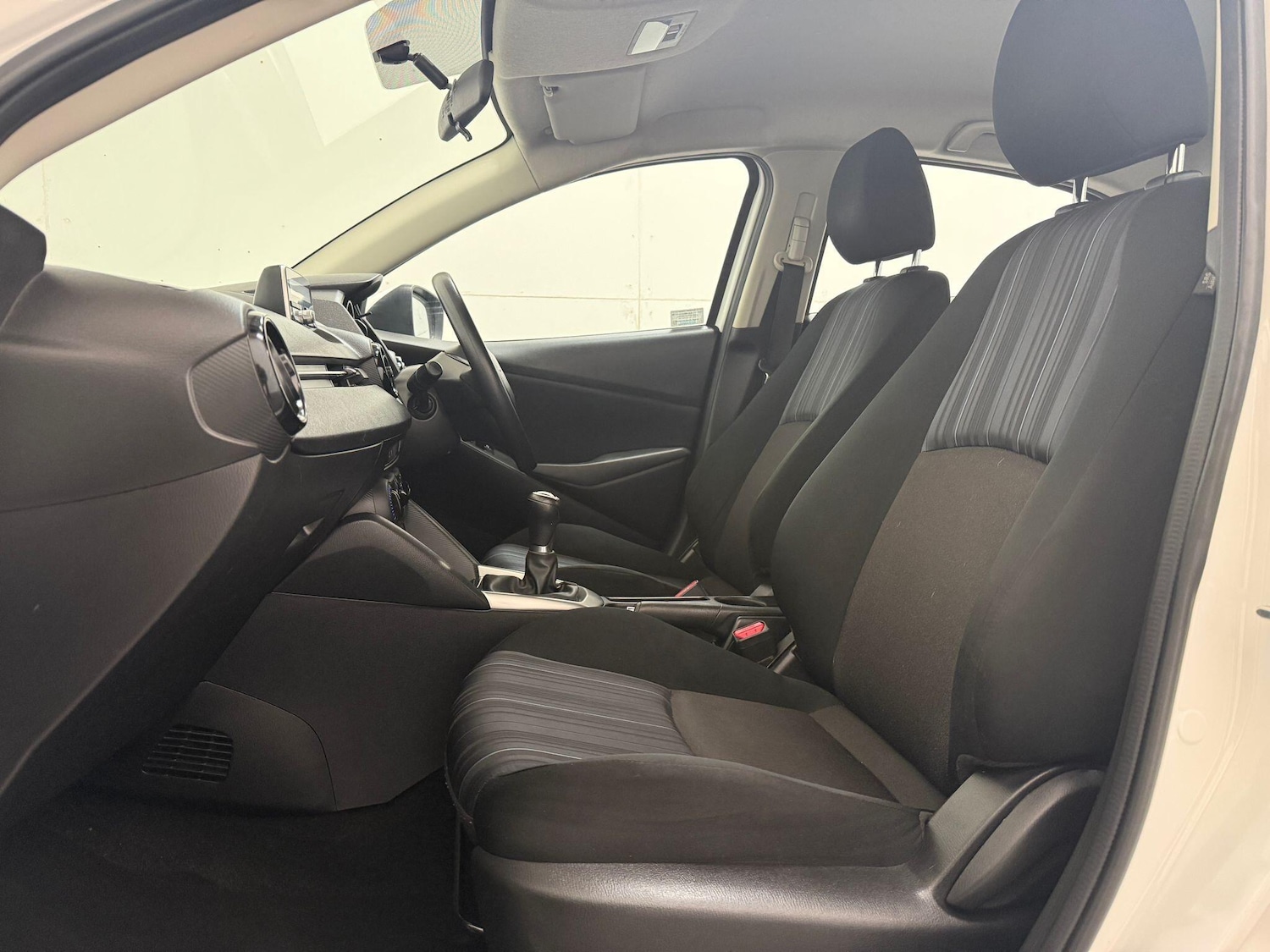 Used Mazda Mazda2 2016 for sale - 77175375: Photo 42