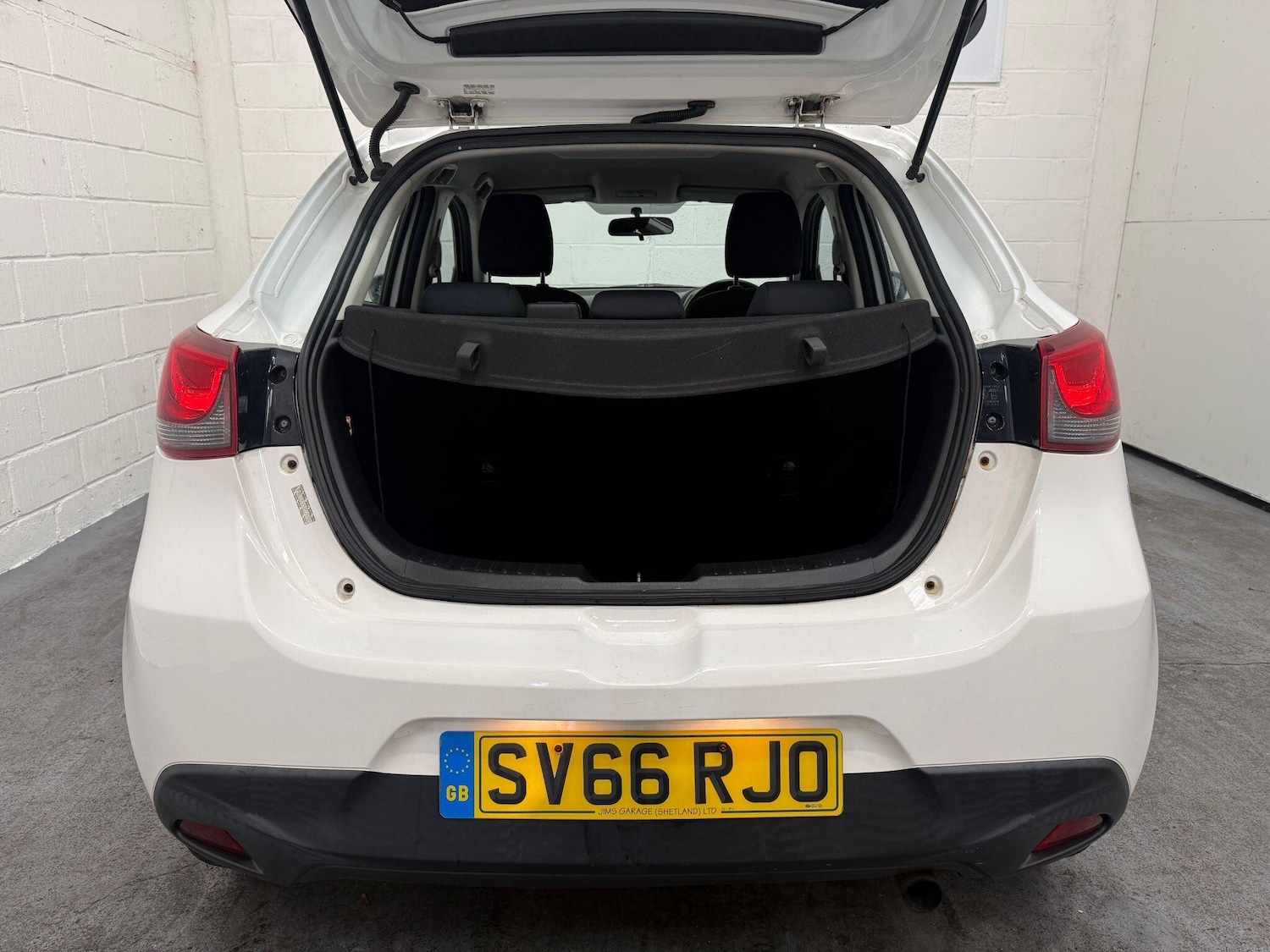 Used Mazda Mazda2 2016 for sale - 77175375: Photo 44