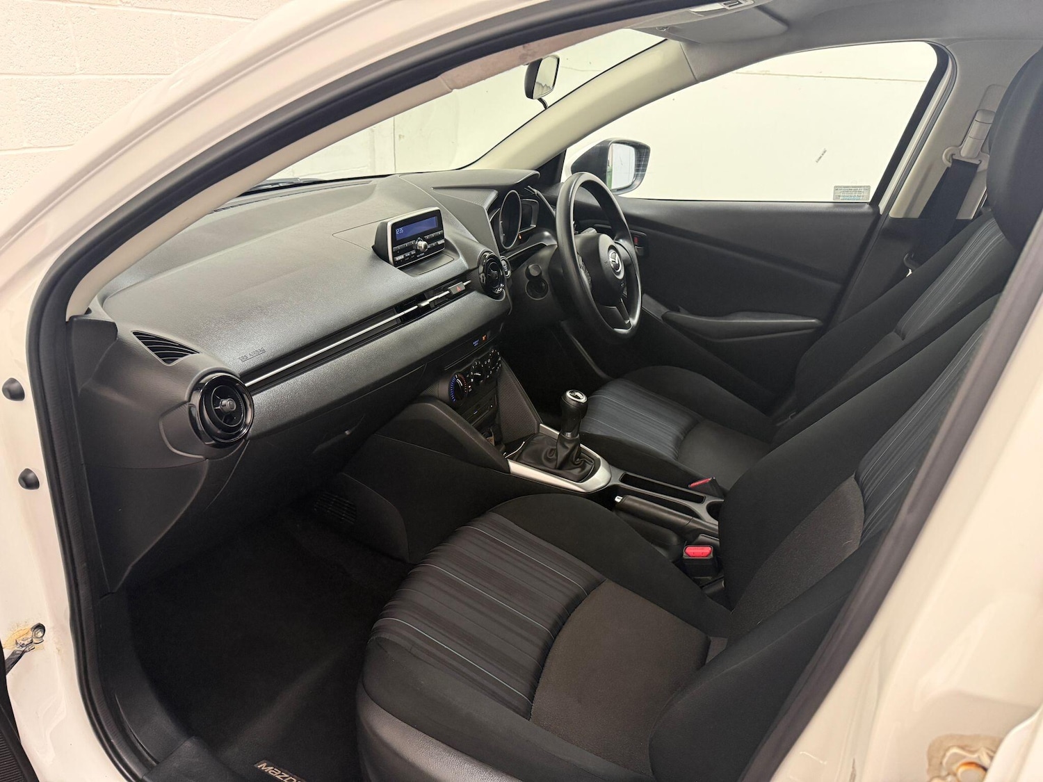 Used Mazda Mazda2 2016 for sale - 77175375: Photo 45