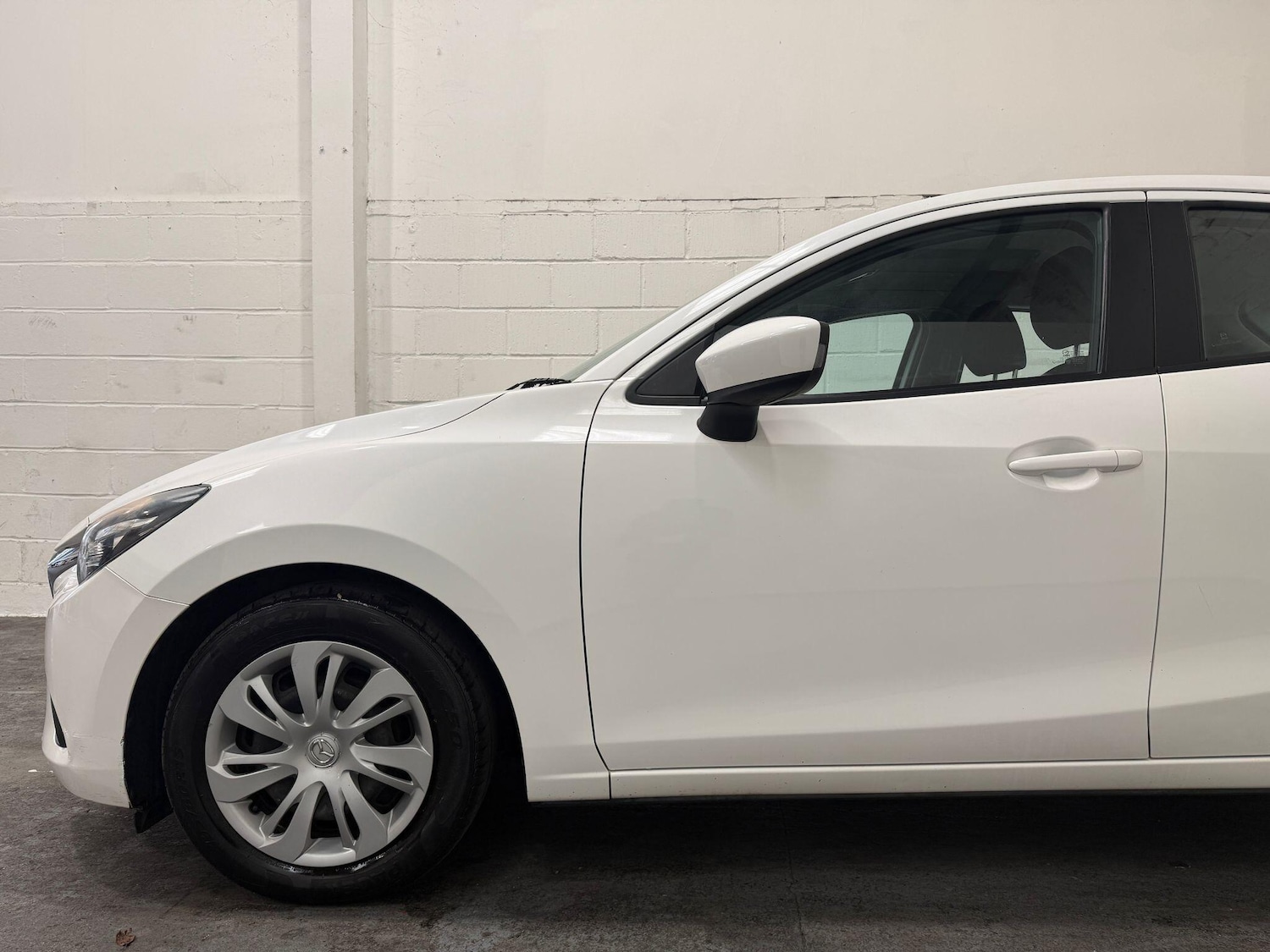 Used Mazda Mazda2 2016 for sale - 77175375: Photo 8