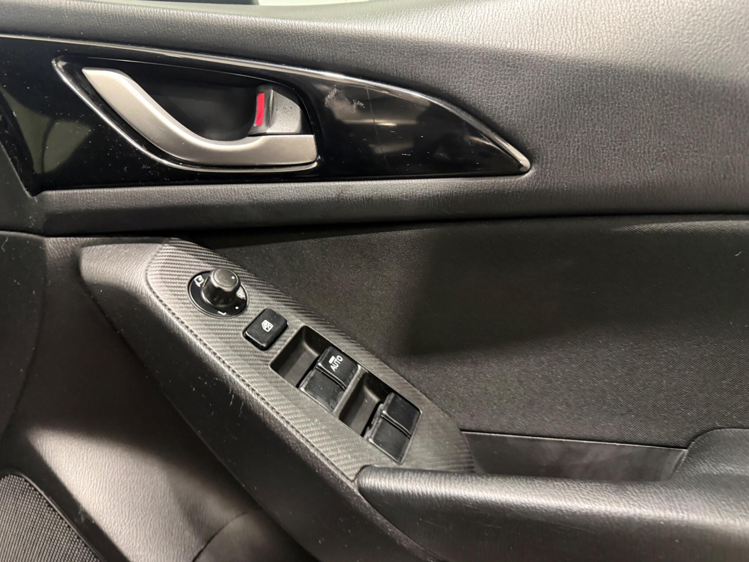 Used Mazda Mazda3 2016 for sale - 76701286: Photo 27