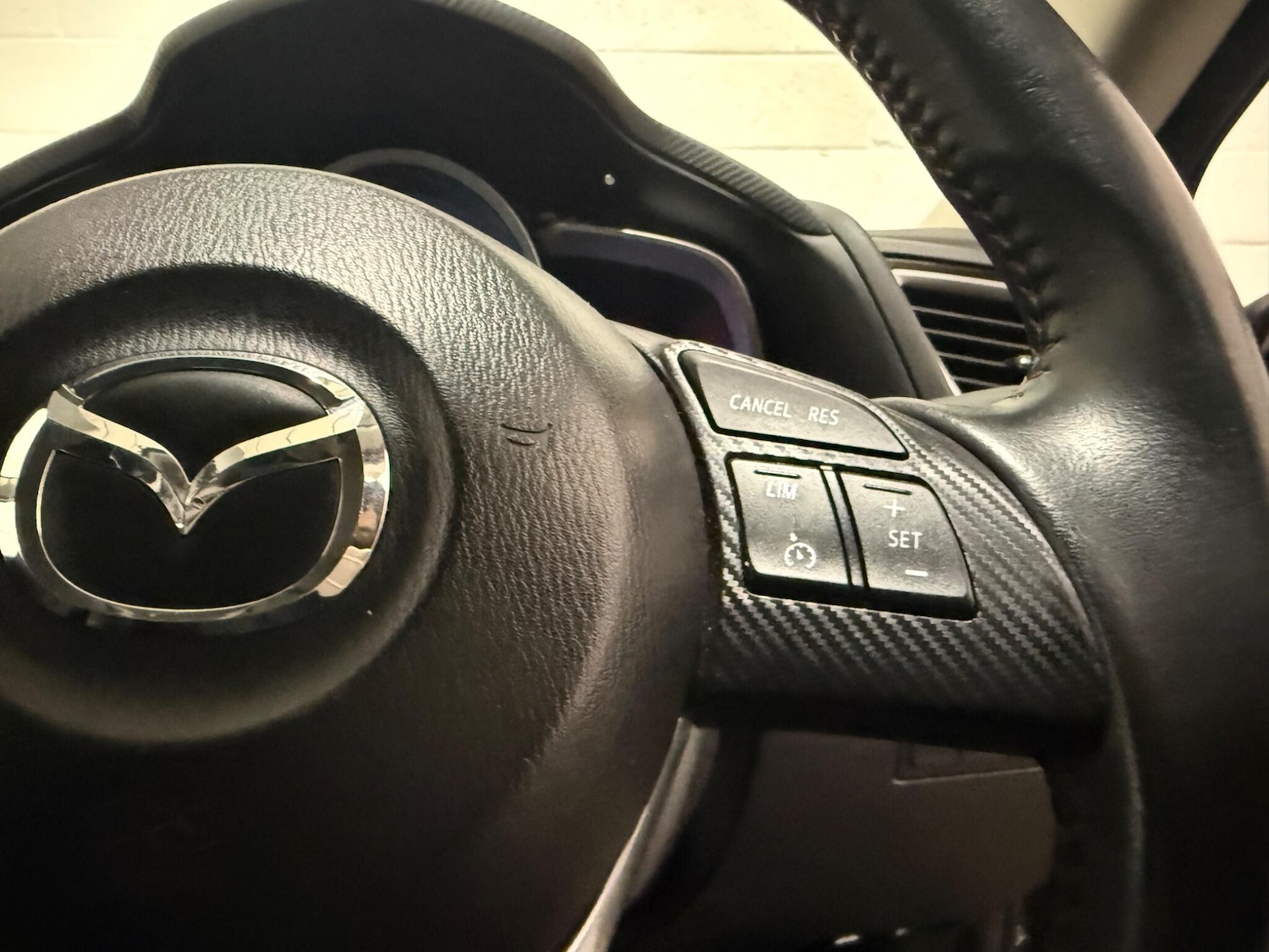 Used Mazda Mazda3 2016 for sale - 76701286: Photo 31