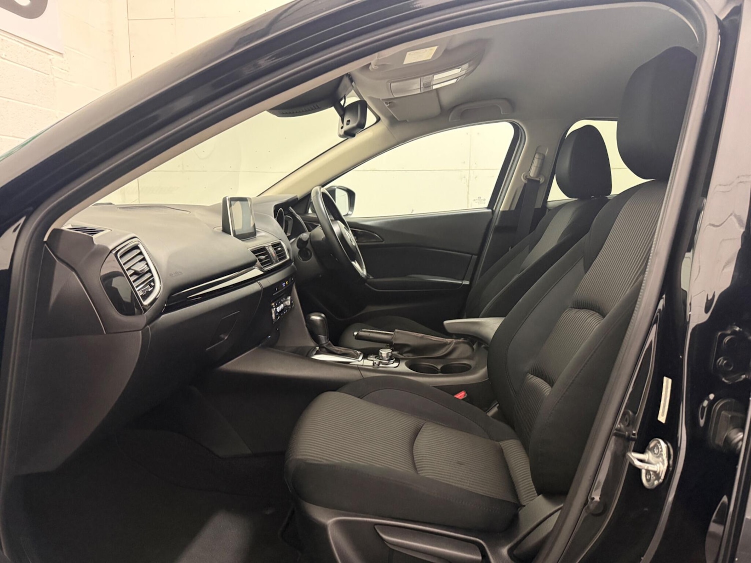 Used Mazda Mazda3 2016 for sale - 76701286: Photo 35