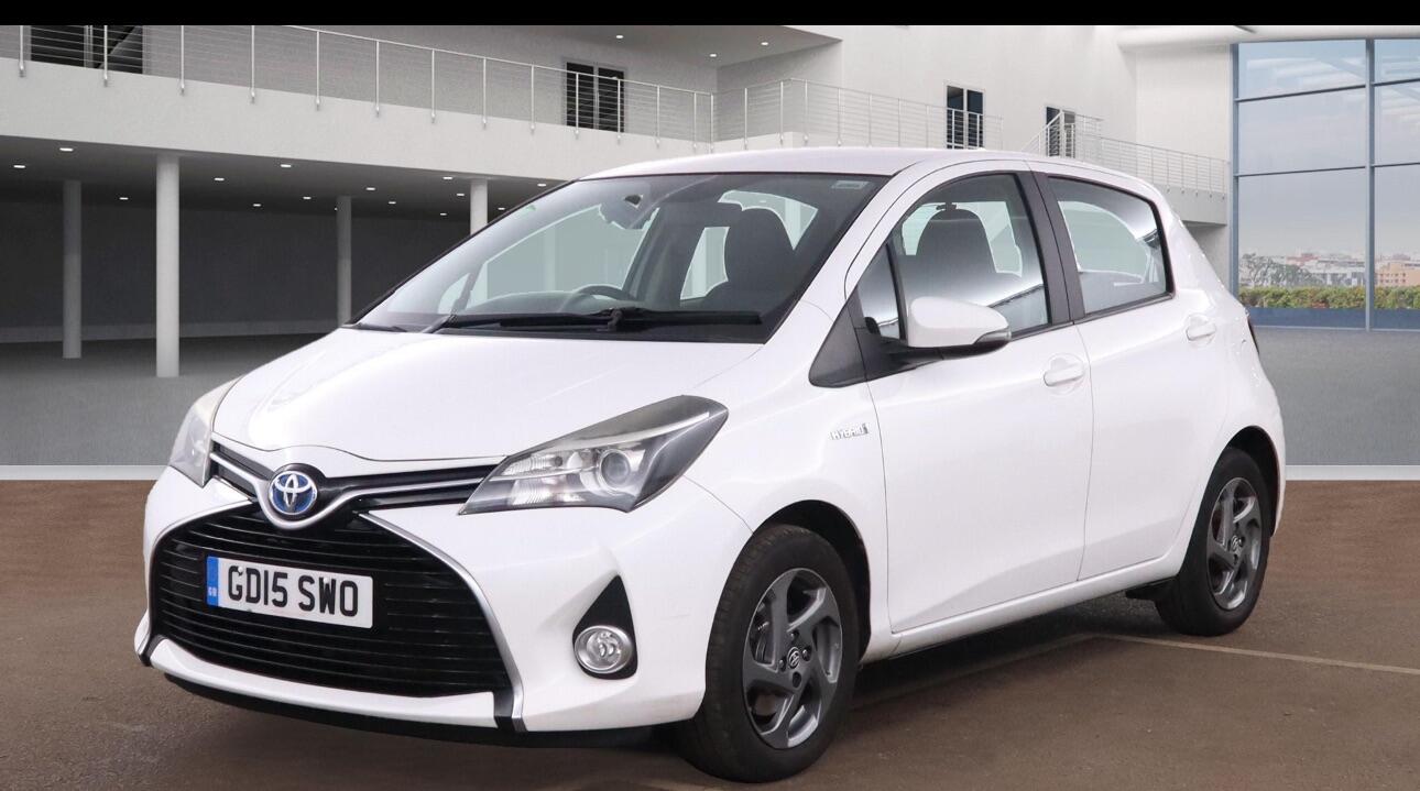 Used Toyota Yaris 2015 for sale - 76592533: Photo 2