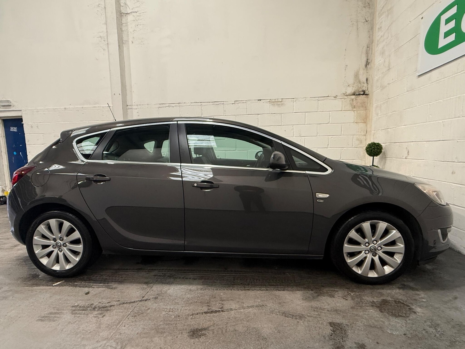 Used Vauxhall Astra 2015 for sale - 77625843: Photo 13