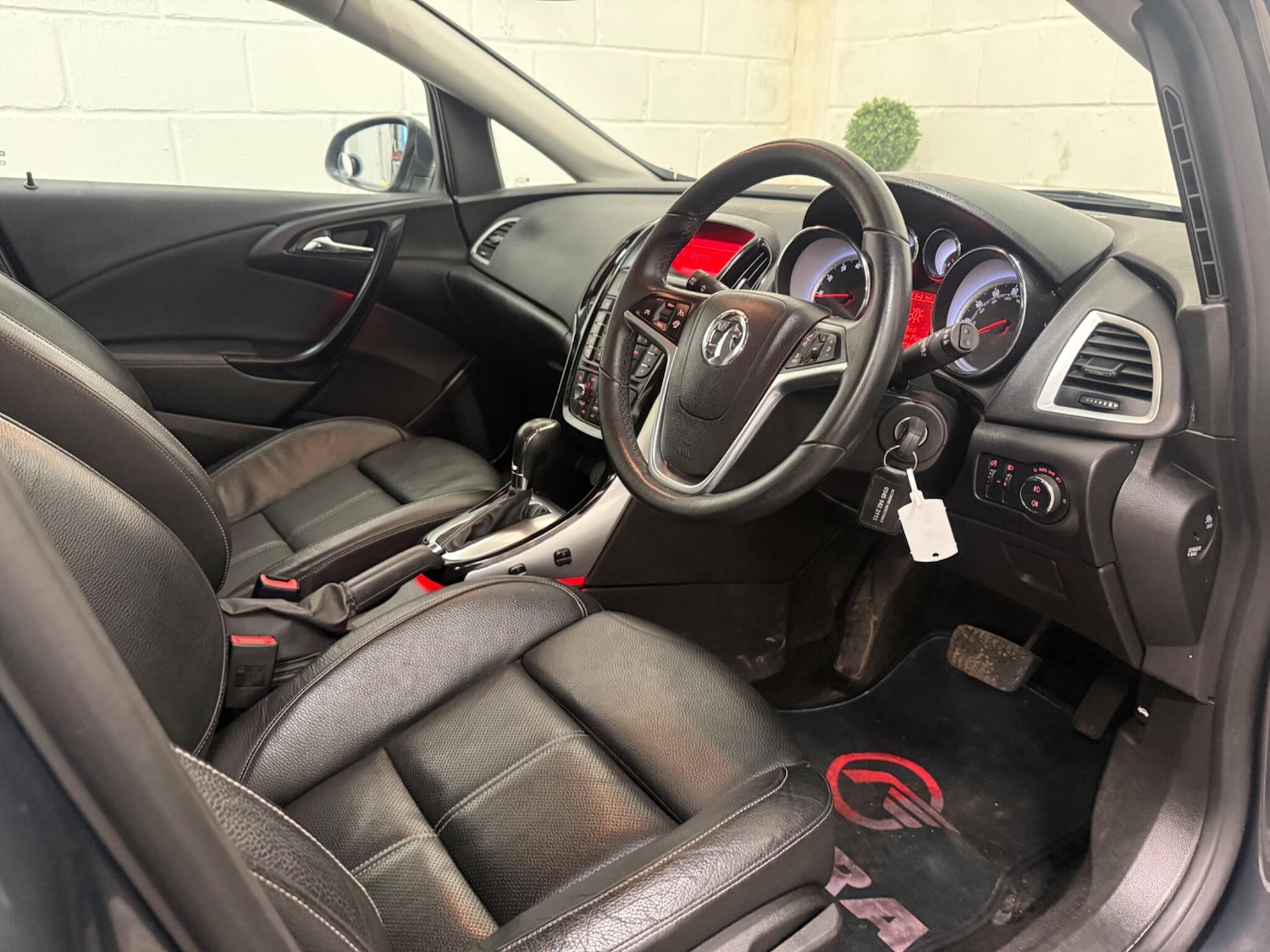 Used Vauxhall Astra 2015 for sale - 77625843: Photo 19