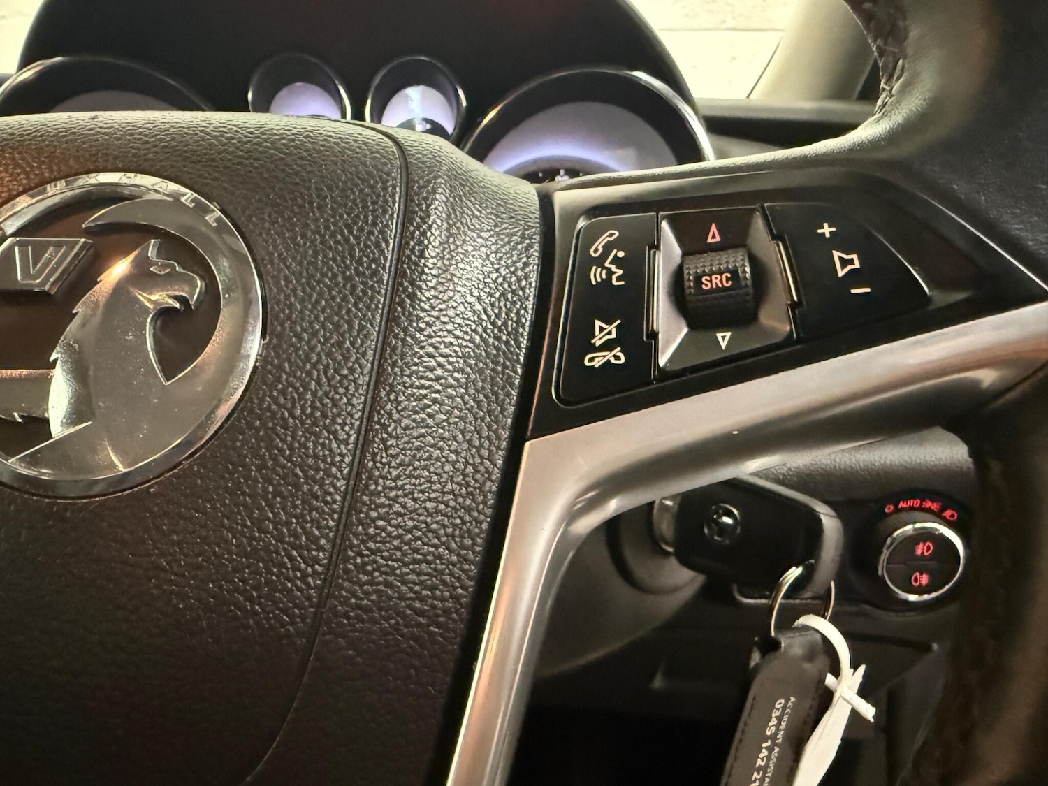 Used Vauxhall Astra 2015 for sale - 77625843: Photo 28