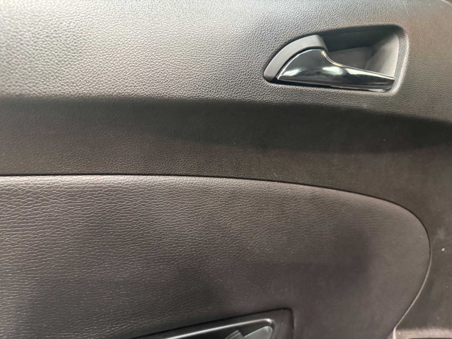 Used Vauxhall Astra 2015 for sale - 77625843: Photo 31