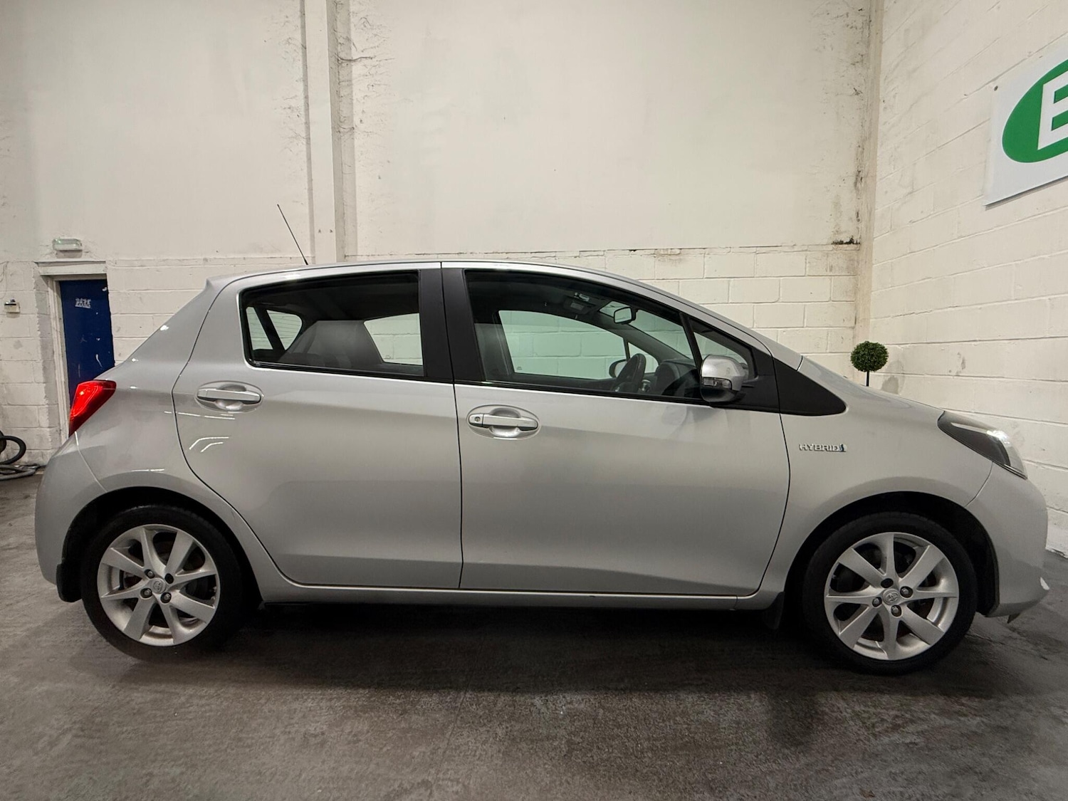 Used Toyota Yaris 2014 for sale - 76898825: Photo 13