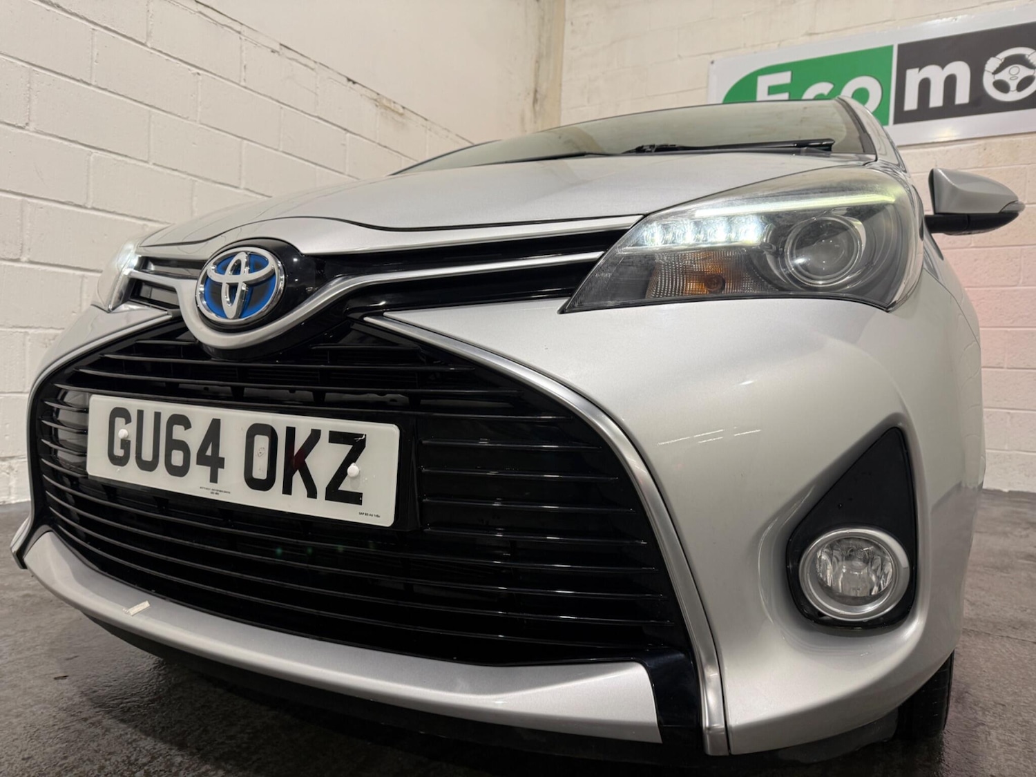 Used Toyota Yaris 2014 for sale - 76898825: Photo 42
