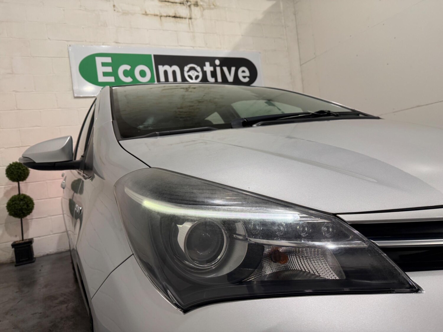 Used Toyota Yaris 2014 for sale - 76898825: Photo 5