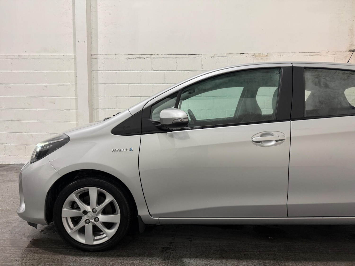 Used Toyota Yaris 2014 for sale - 76898825: Photo 8