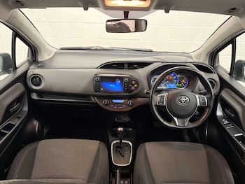 Used Toyota Yaris 2017 for sale - 79380601: Photo