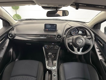 Used Mazda Mazda2 2015 for sale - 75291158: Photo