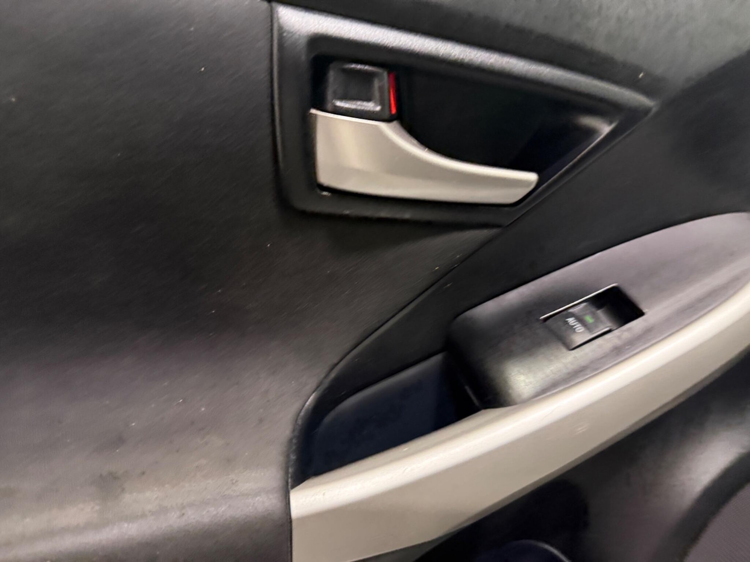 Used Toyota Prius 2014 for sale - 77305769: Photo 47