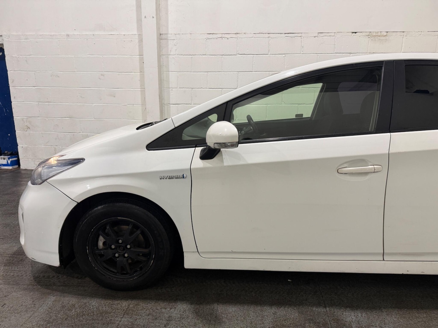 Used Toyota Prius 2014 for sale - 77305769: Photo 6