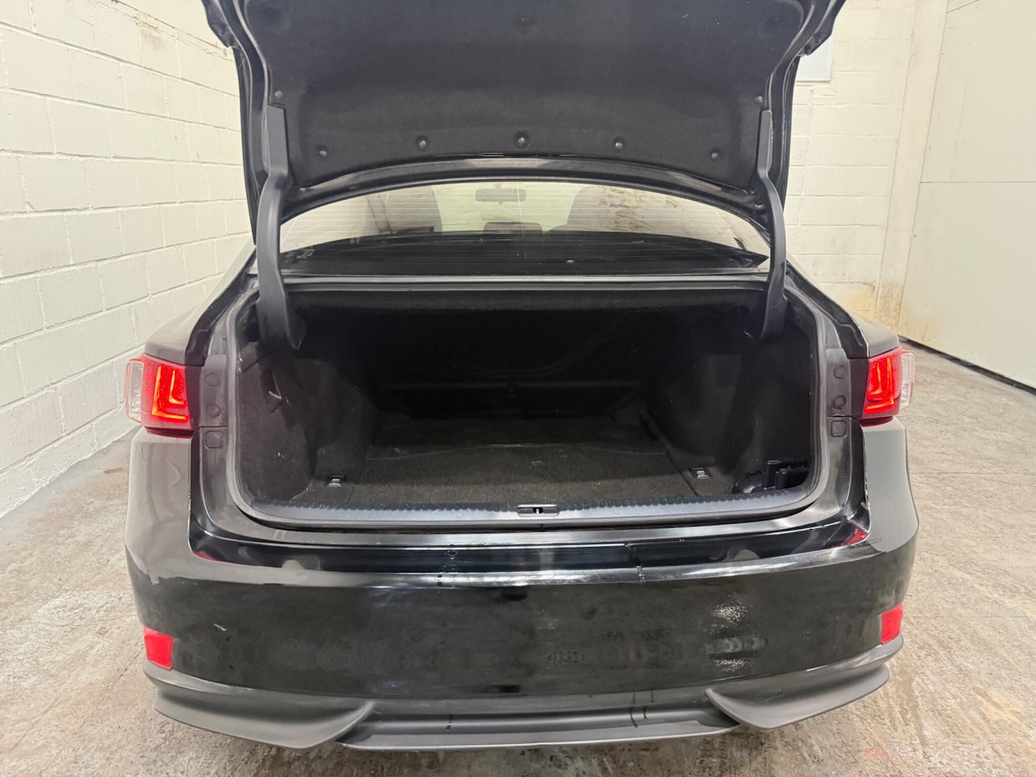 Used Lexus IS 2014 for sale - 78204430: Photo 32