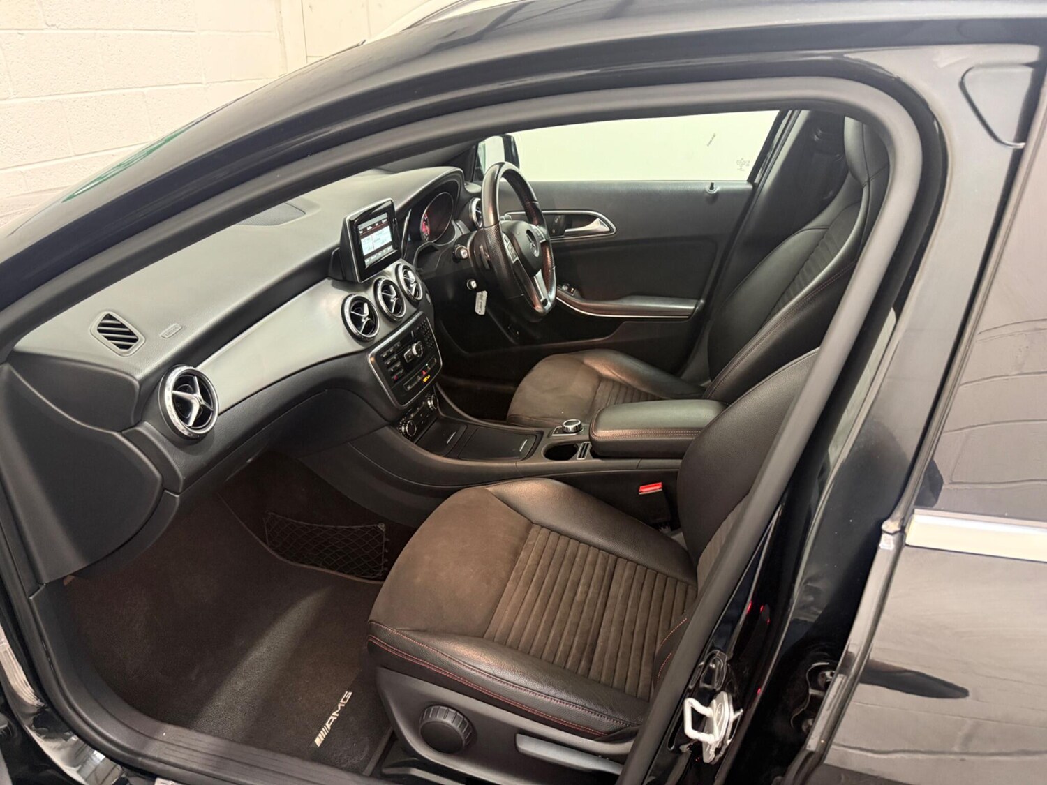 Used Mercedes-Benz GLA 2015 for sale - 77633523: Photo 39