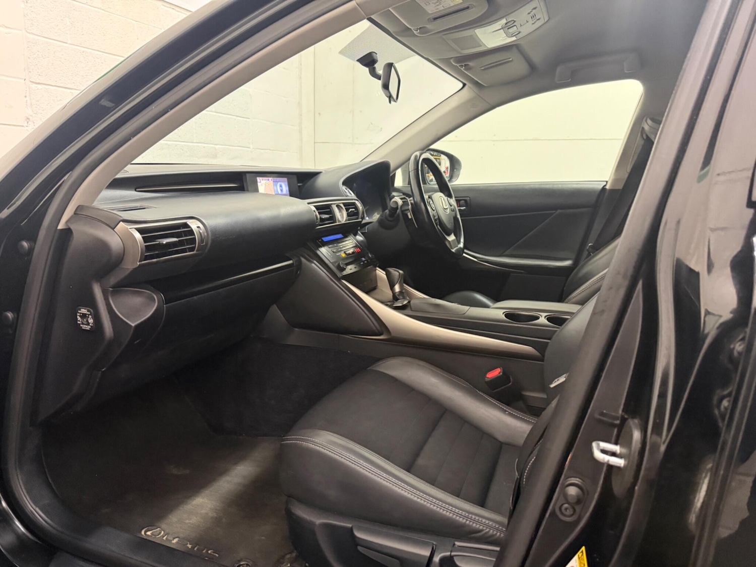 Used Lexus IS 2014 for sale - 77799305: Photo 34