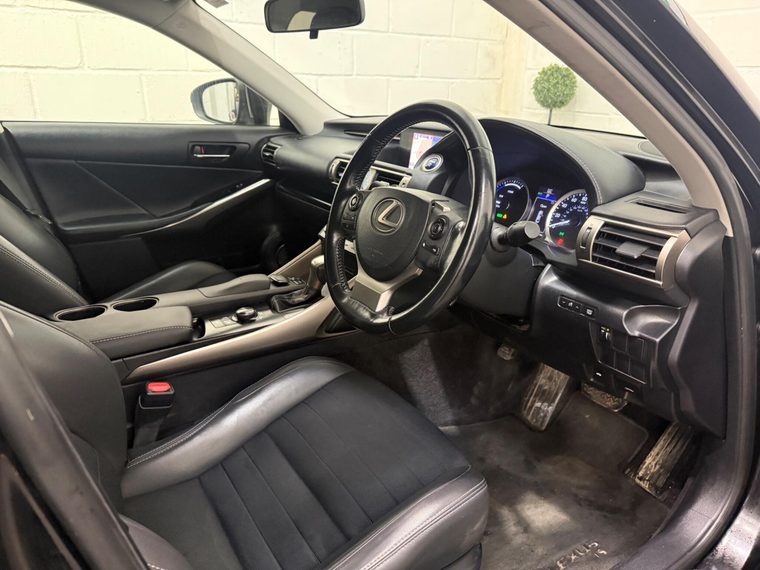 Used Lexus IS 2014 for sale - 77799305: Photo 46