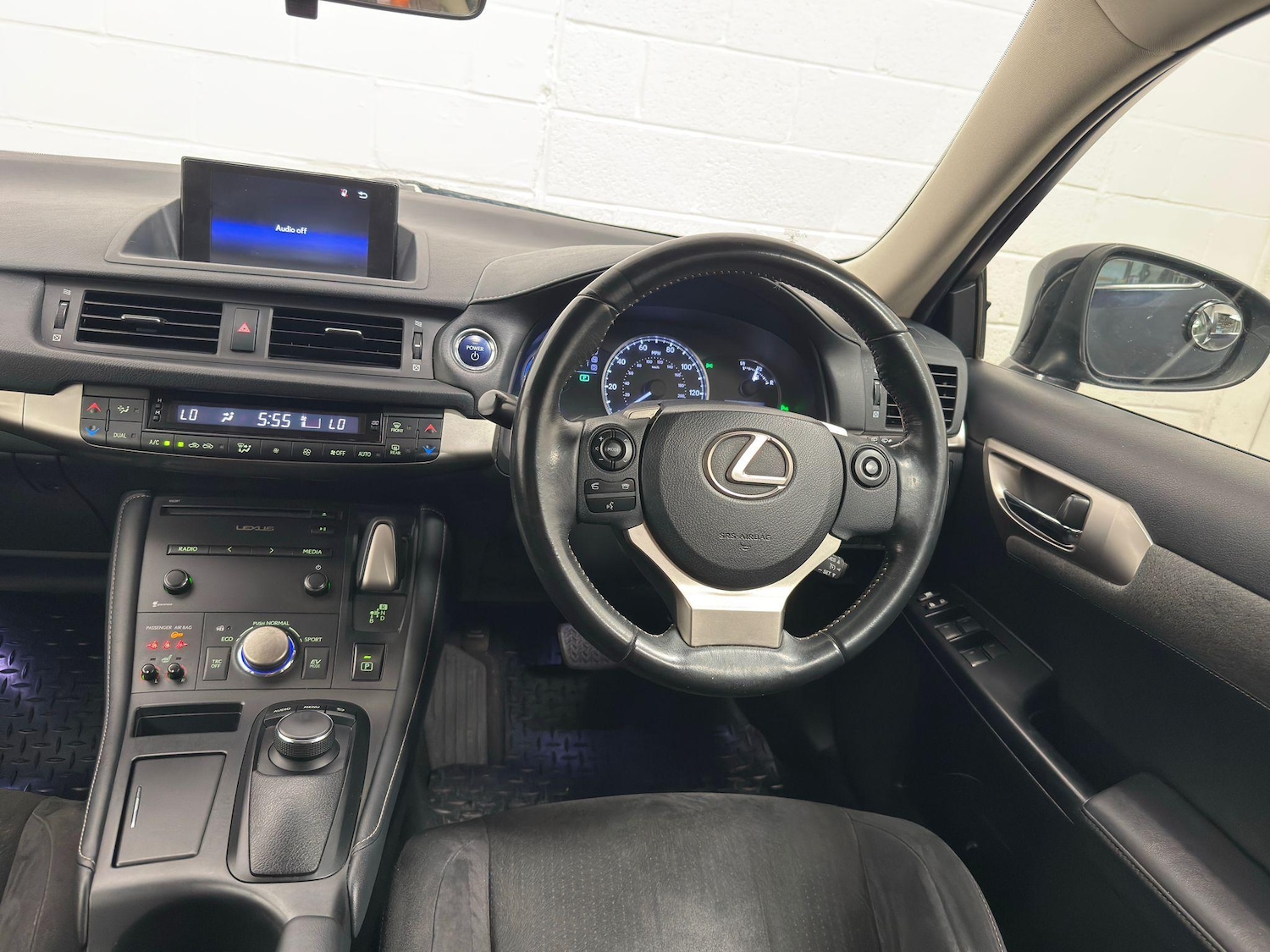 Vehicle 29