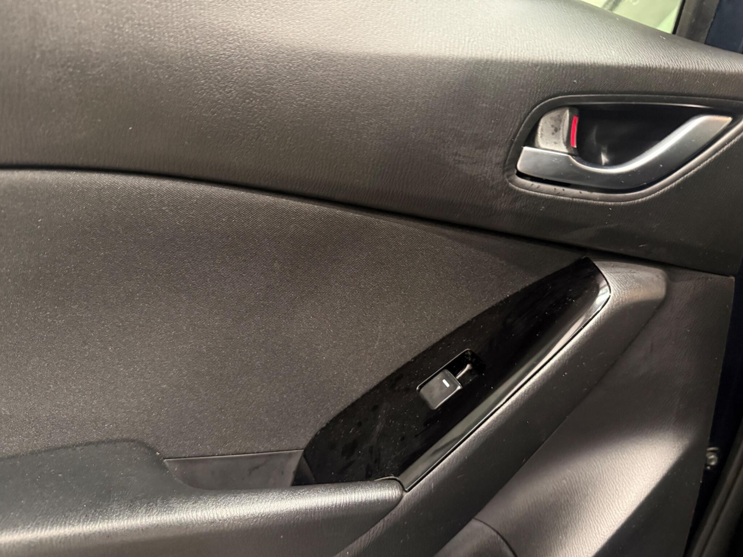 Used Mazda Mazda3 for sale - 77440518: Photo 28