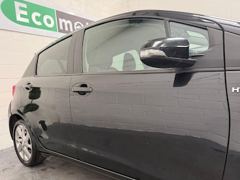 Used Toyota Yaris 2015 for sale - 75609055: Photo
