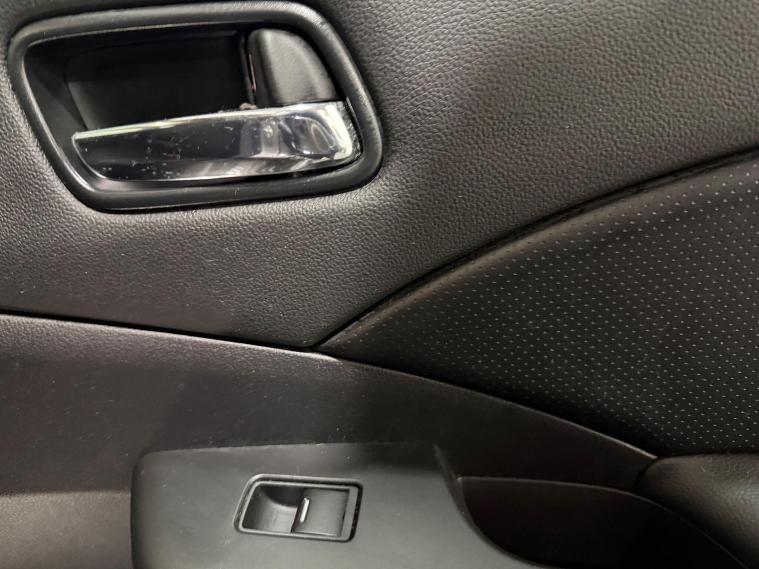 Used Honda CR-V 2013 for sale - 76849967: Photo 32