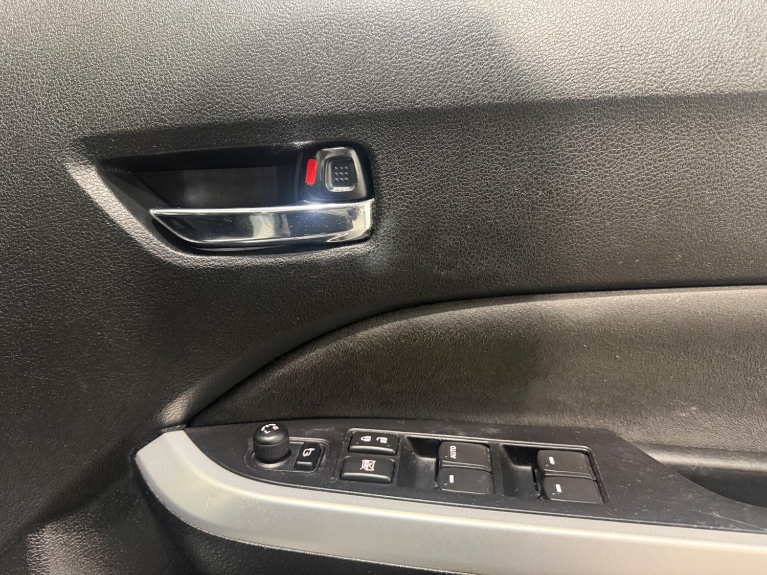 Used Suzuki Vitara 2015 for sale - 76620057: Photo 30