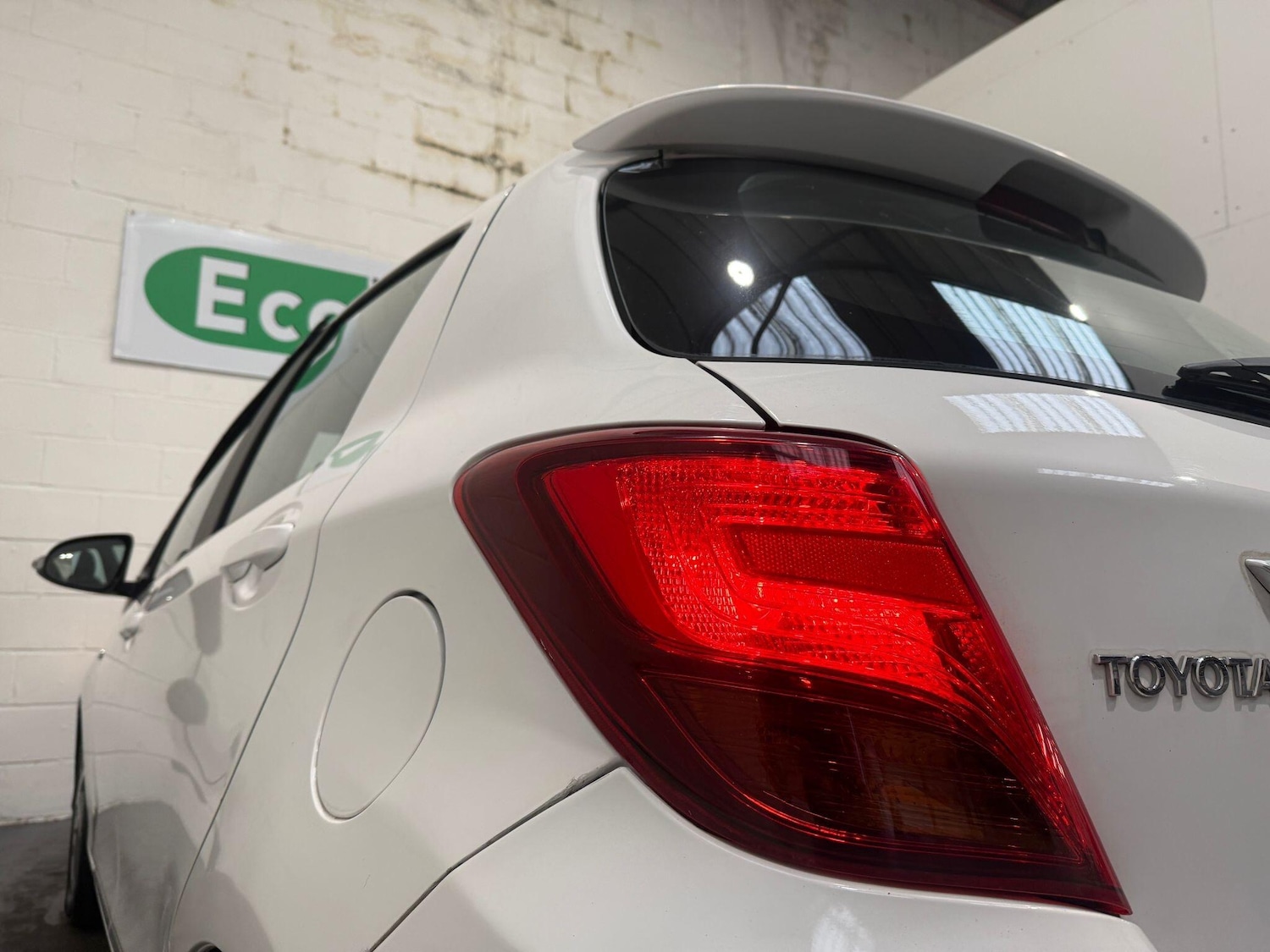 Used Toyota Yaris 2015 for sale - 76167539: Photo 14