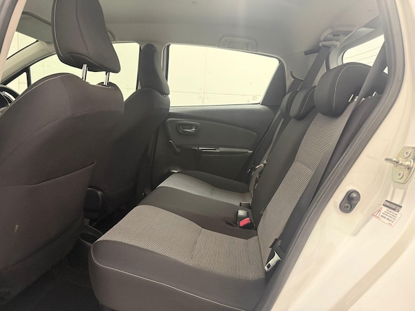 Used Toyota Yaris 2015 for sale - 76167539: Photo 38