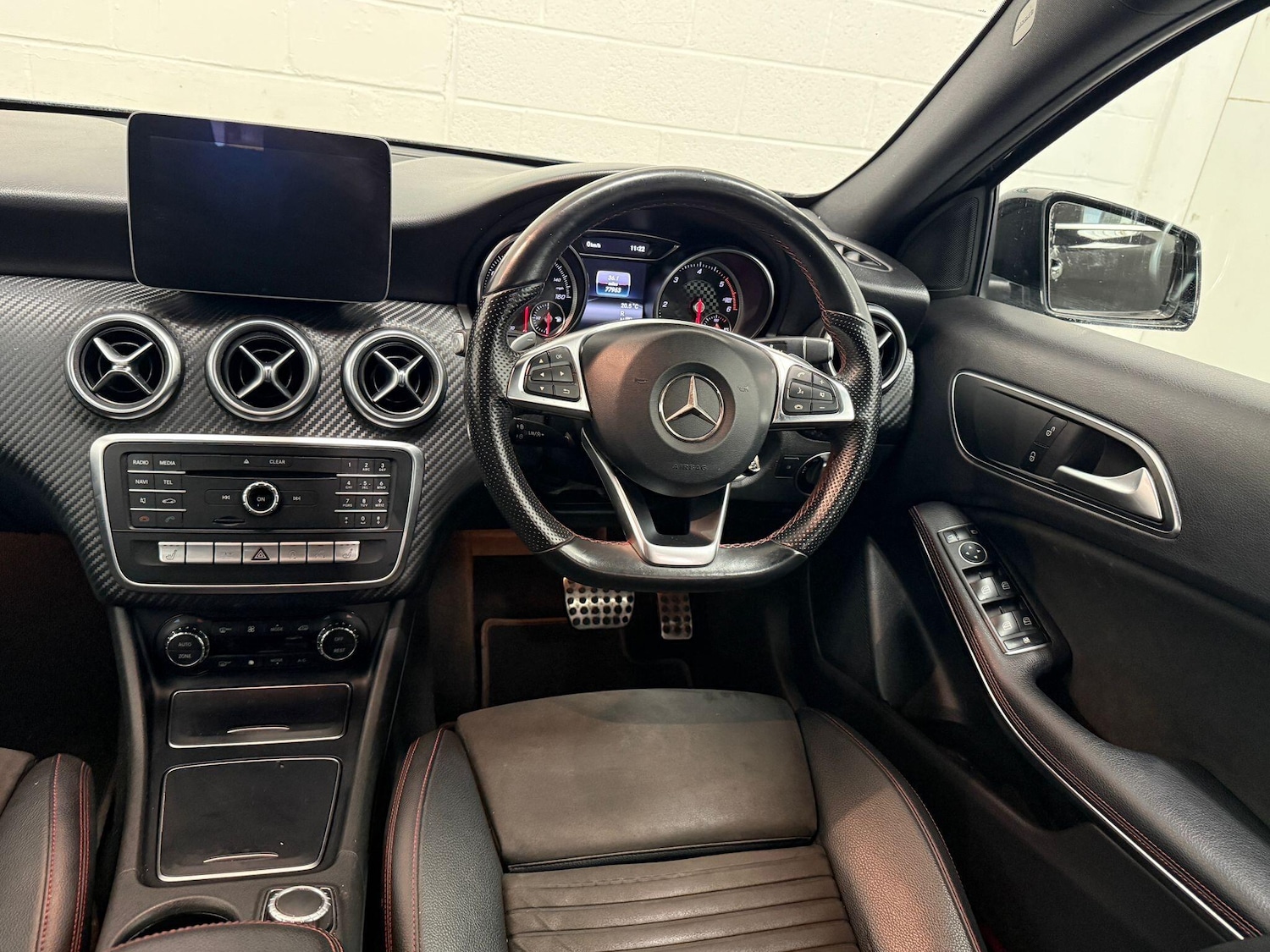 Used Mercedes-Benz A-Class 2017 for sale - 77376732: Photo 38