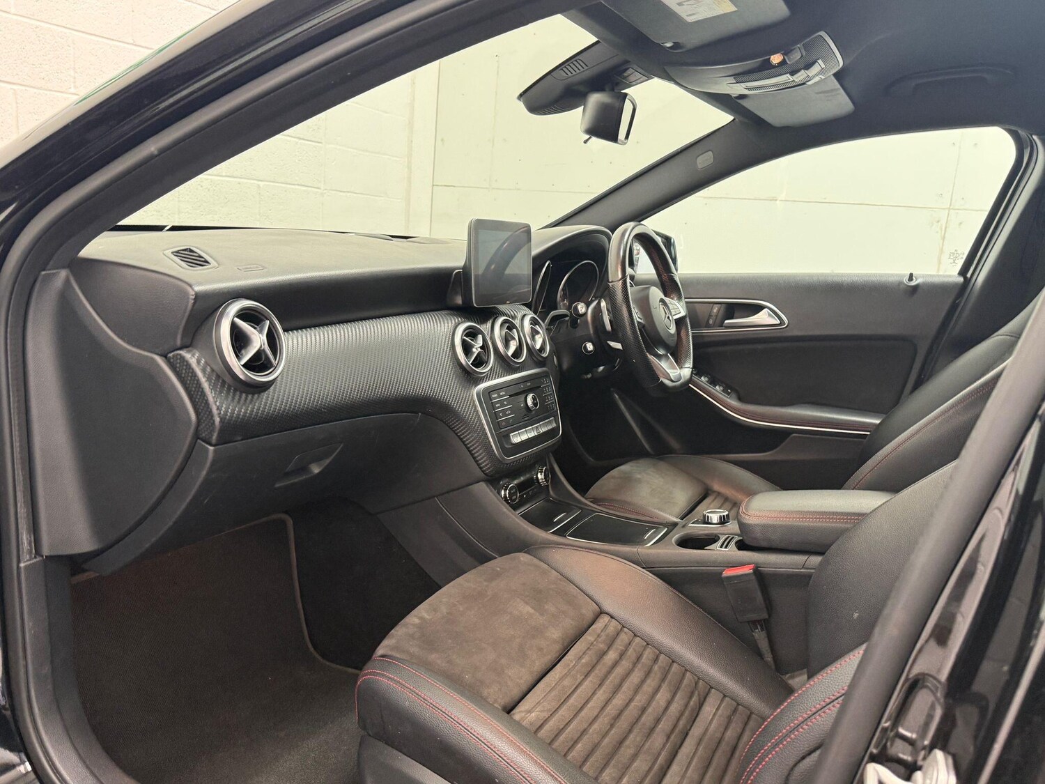 Used Mercedes-Benz A-Class 2017 for sale - 77376732: Photo 44