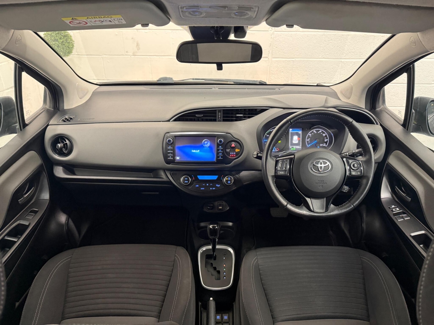 Used Toyota Yaris 2018 for sale - 76953290: Photo 16