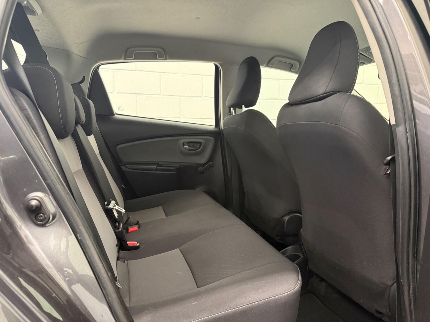 Used Toyota Yaris 2018 for sale - 76953290: Photo 21