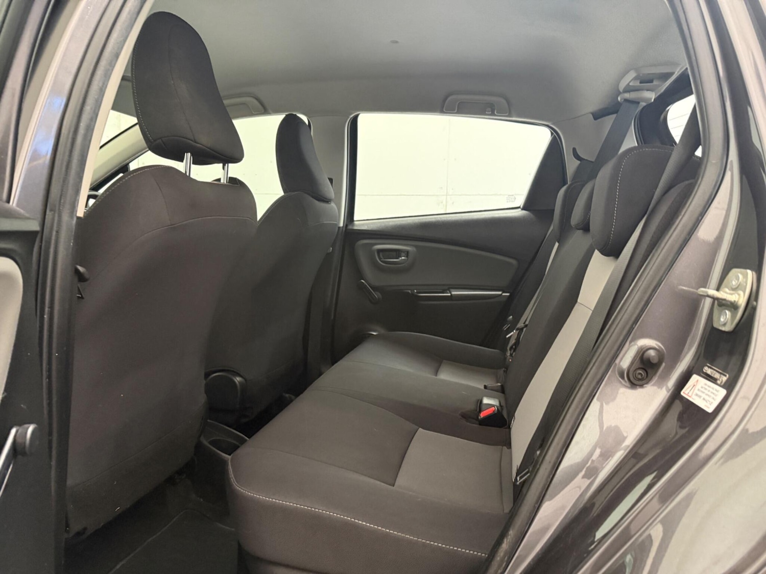 Used Toyota Yaris 2018 for sale - 76953290: Photo 26