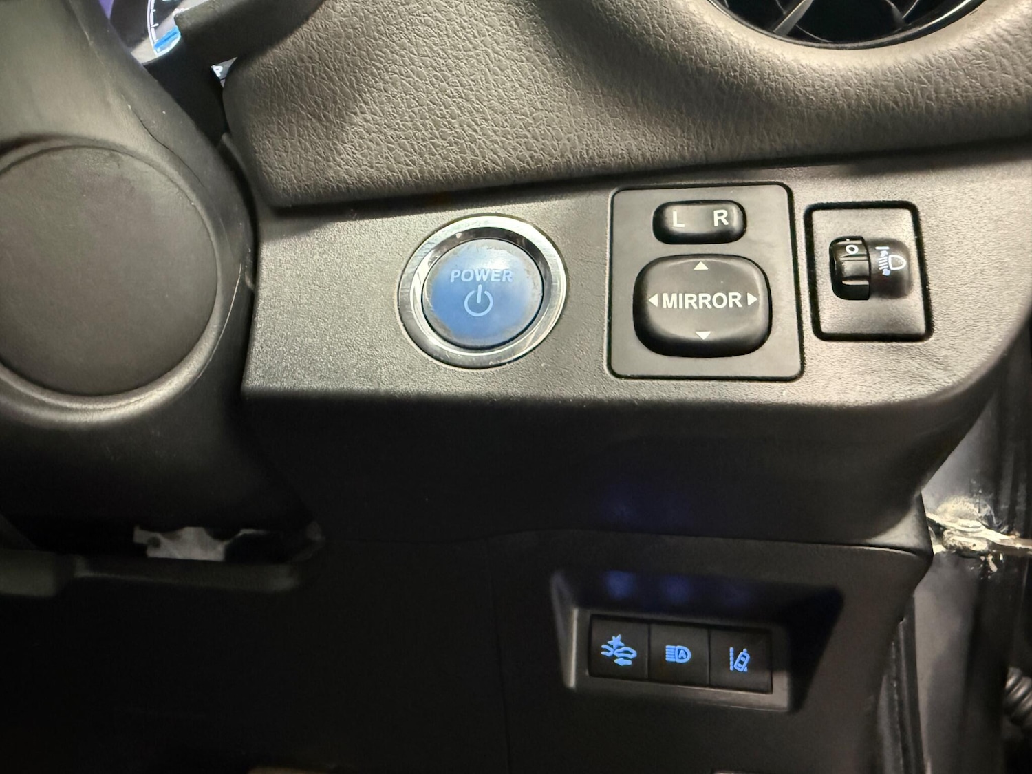 Used Toyota Yaris 2018 for sale - 76953290: Photo 28