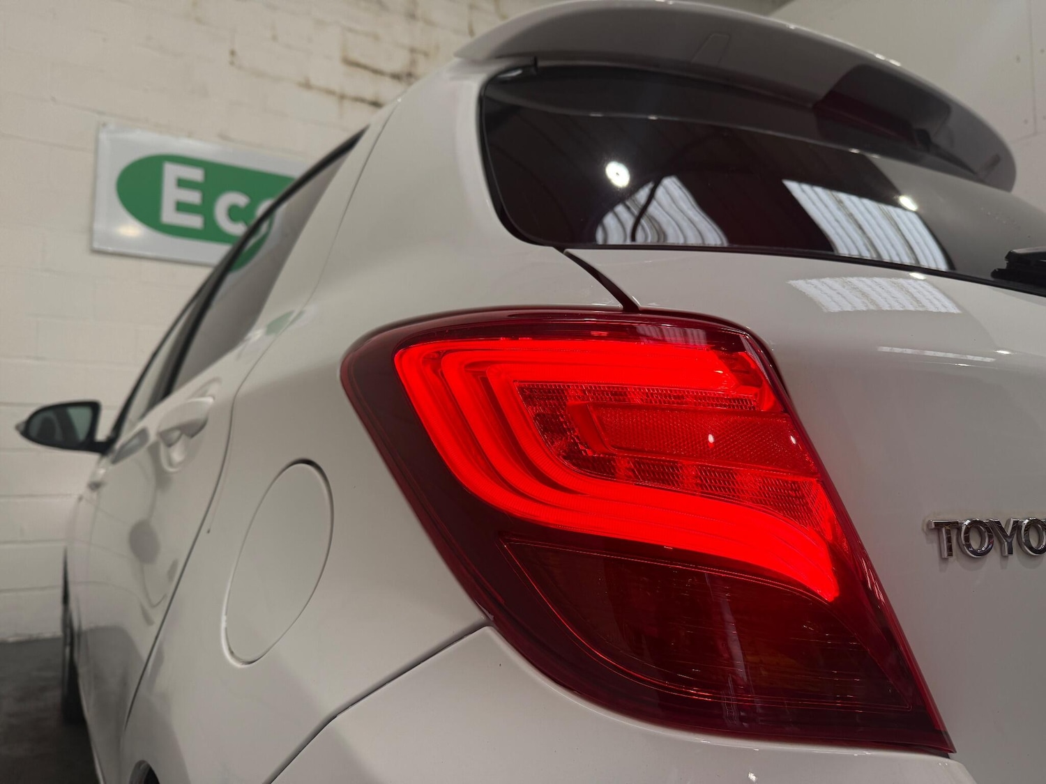 Used Toyota Yaris 2014 for sale - 76990945: Photo 17