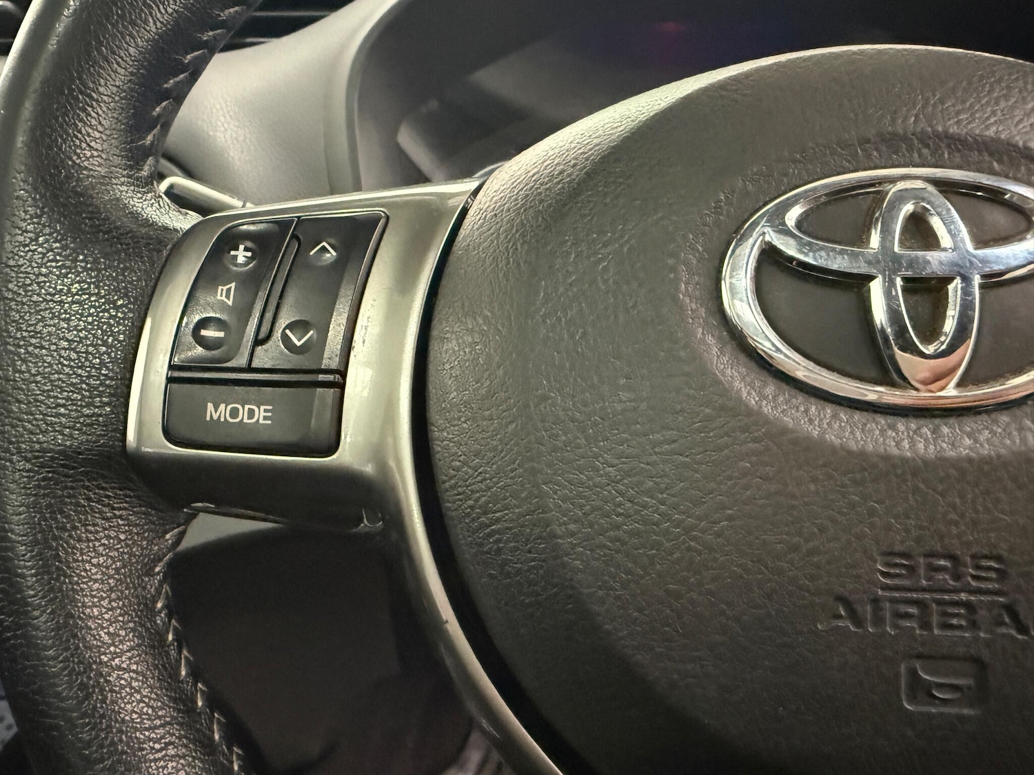 Used Toyota Yaris 2014 for sale - 76990945: Photo 24