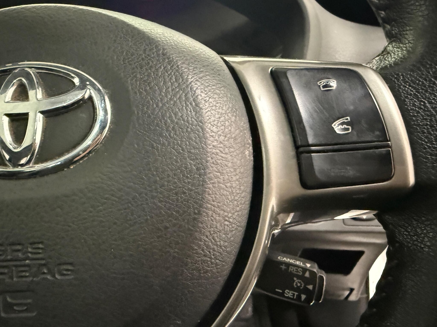 Used Toyota Yaris 2014 for sale - 76990945: Photo 25