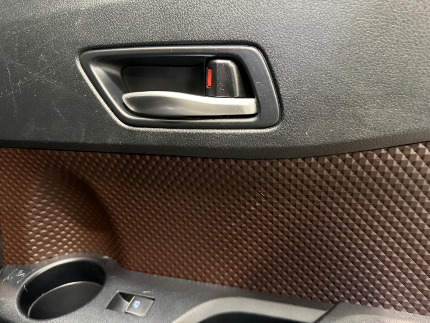 Used Toyota C-HR for sale - 78136114: Photo 25