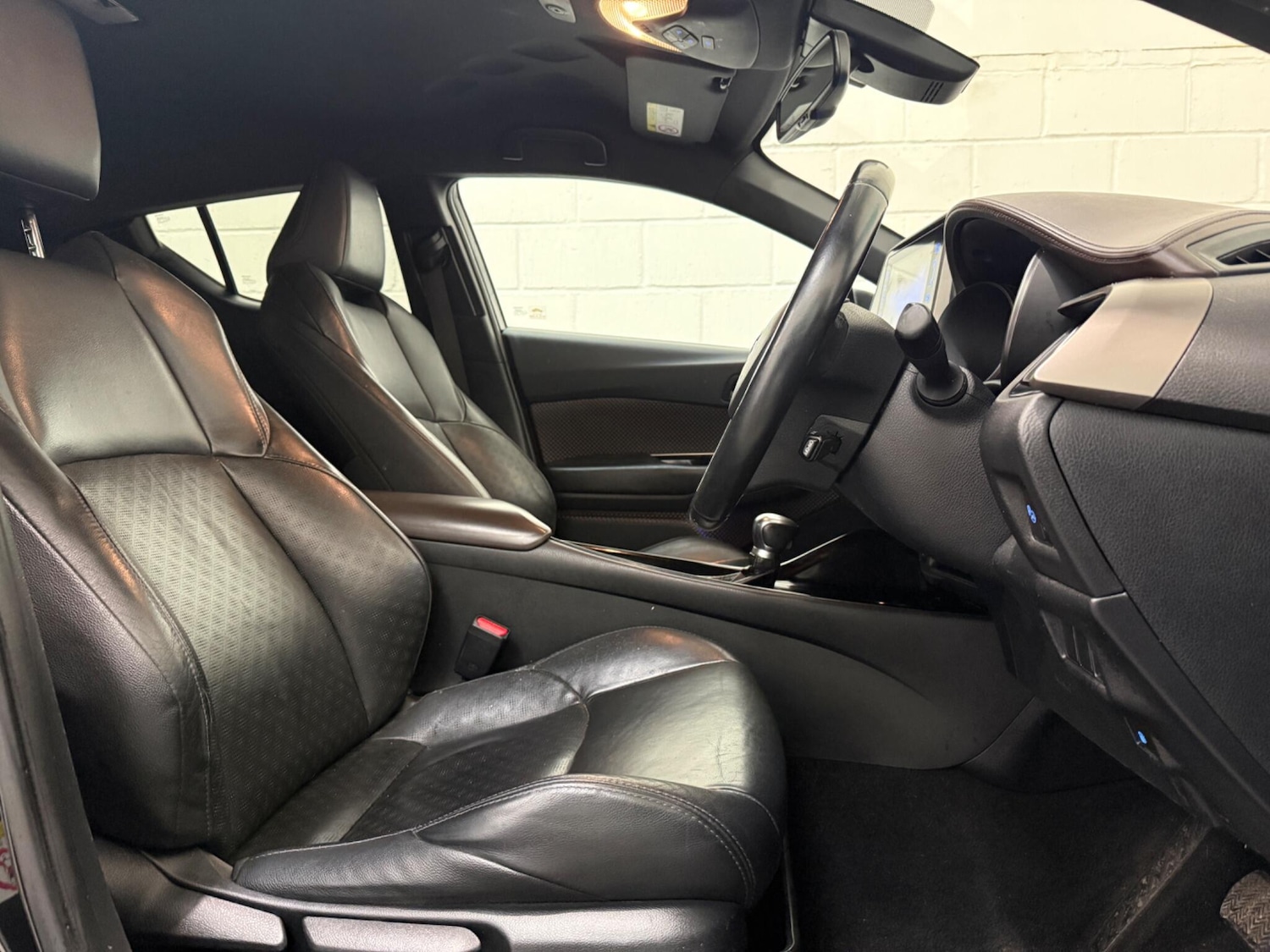 Used Toyota C-HR for sale - 78136114: Photo 32