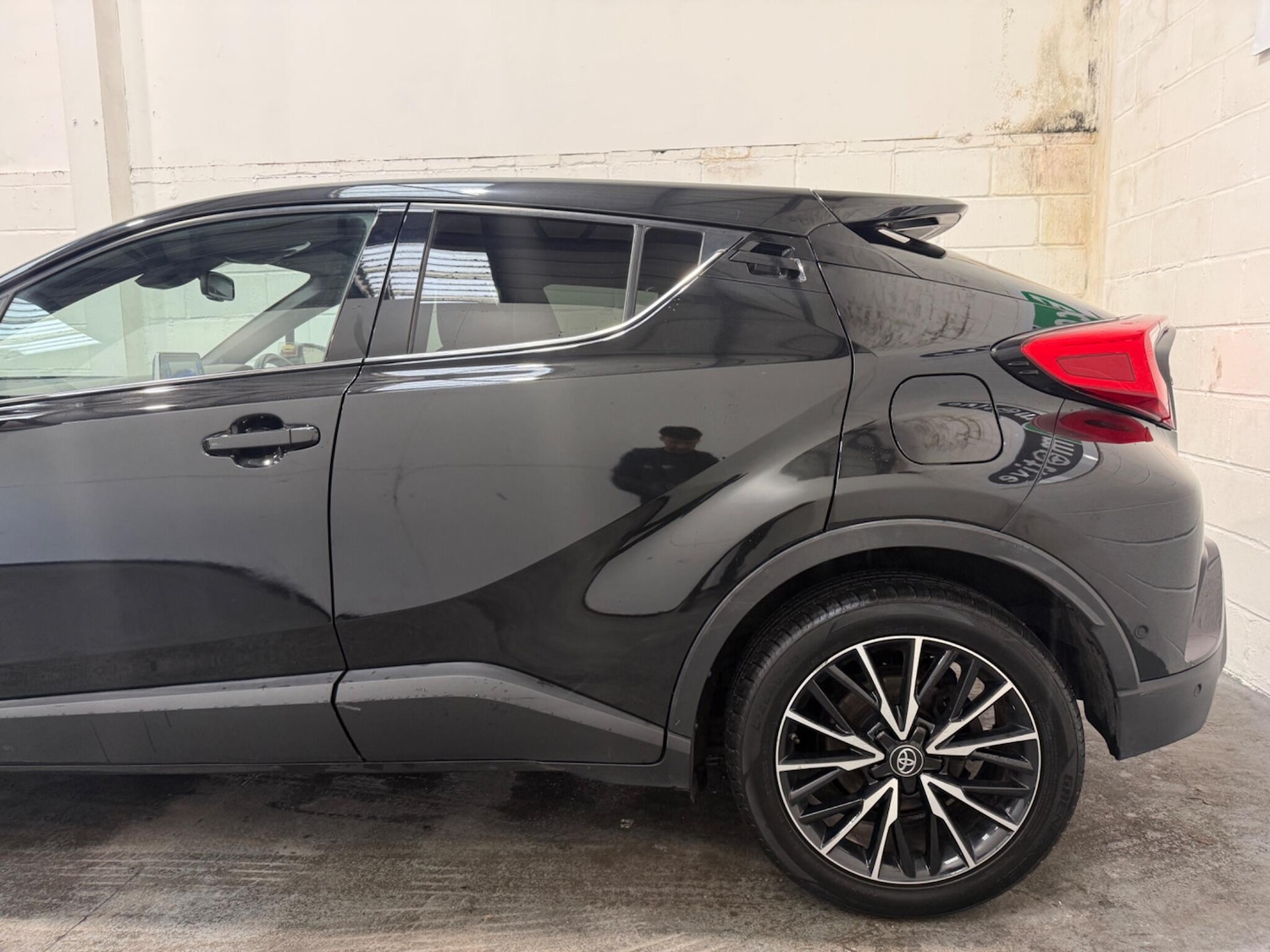 Used Toyota C-HR for sale - 78136114: Photo 6