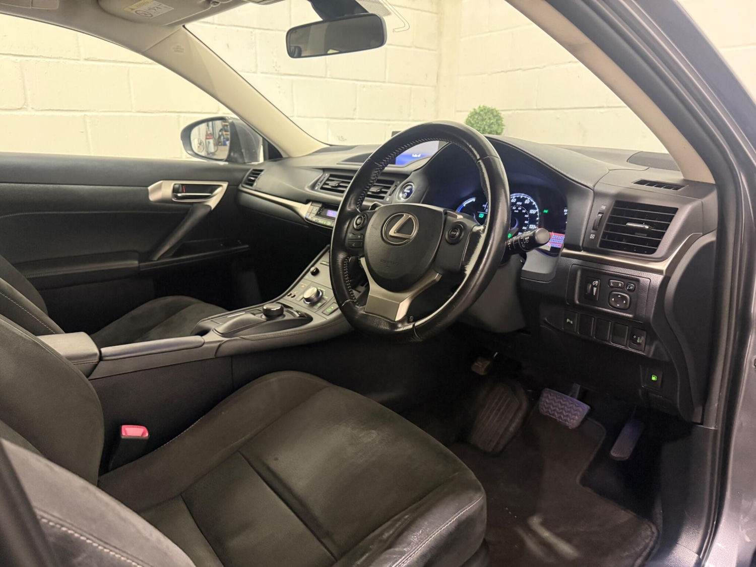 Used Lexus CT 2015 for sale - 77550228: Photo 16