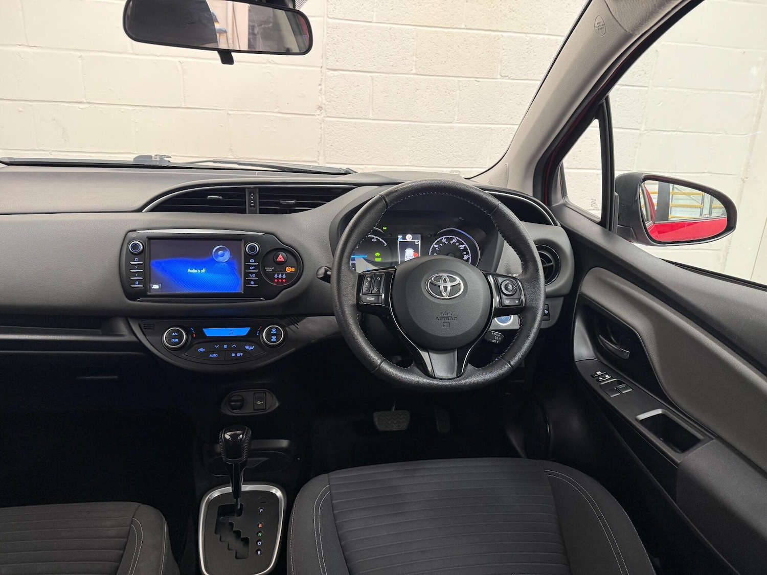 Used Toyota Yaris 2020 for sale - 76995258: Photo 36