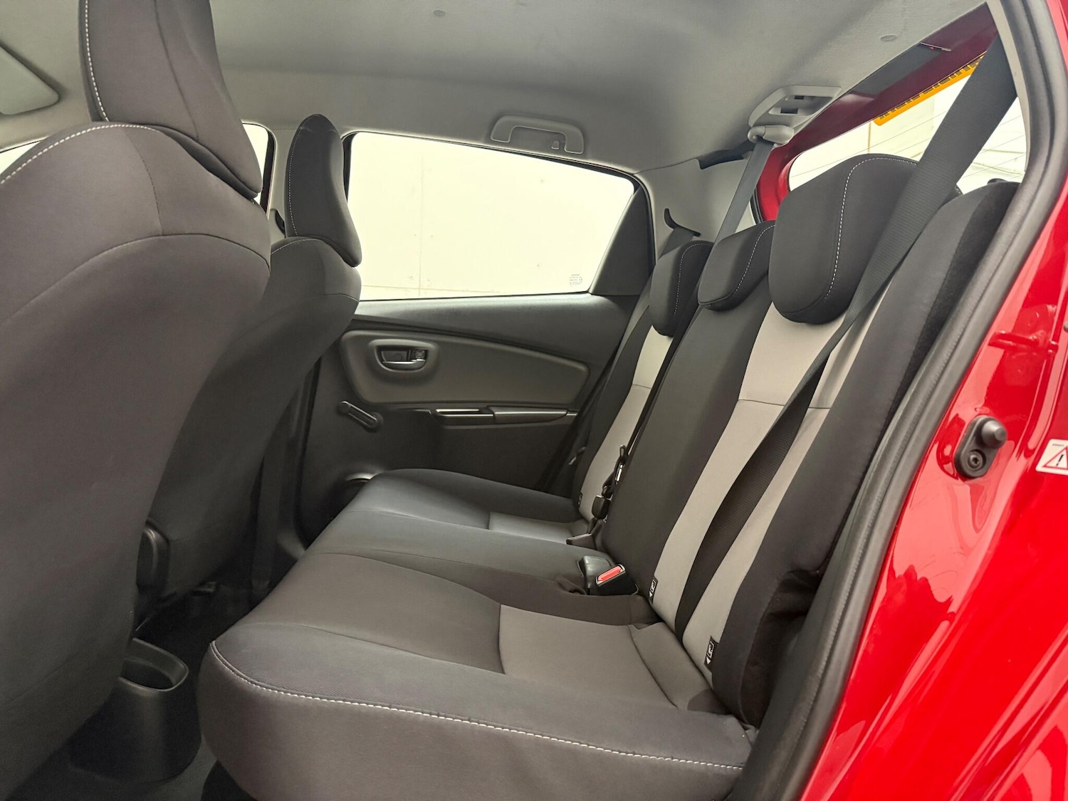 Used Toyota Yaris 2020 for sale - 76995258: Photo 39